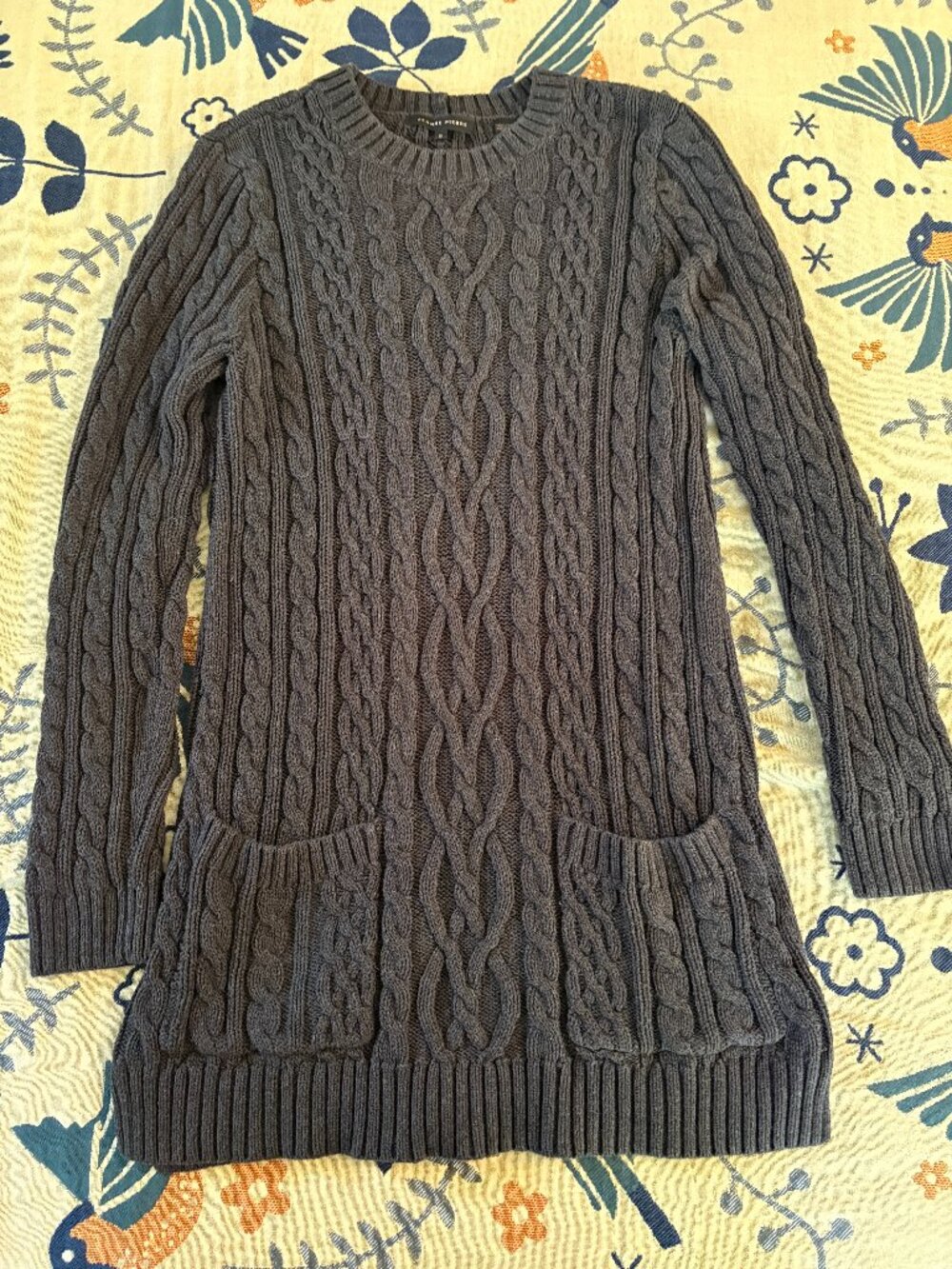 Long Jeanne Pierre Sugray cable sweater with pockets. Small.